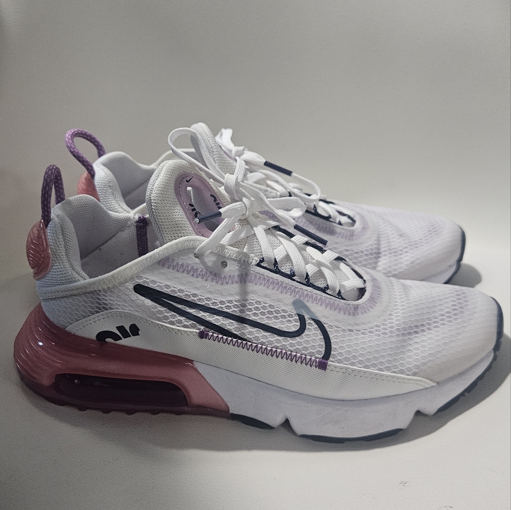 Nike 2090 Air Max Sneakers